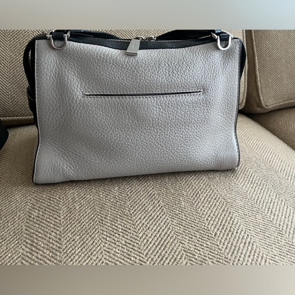 Michael Kors beige and black handbag with removable shoulder strap - Picture 2 of 9